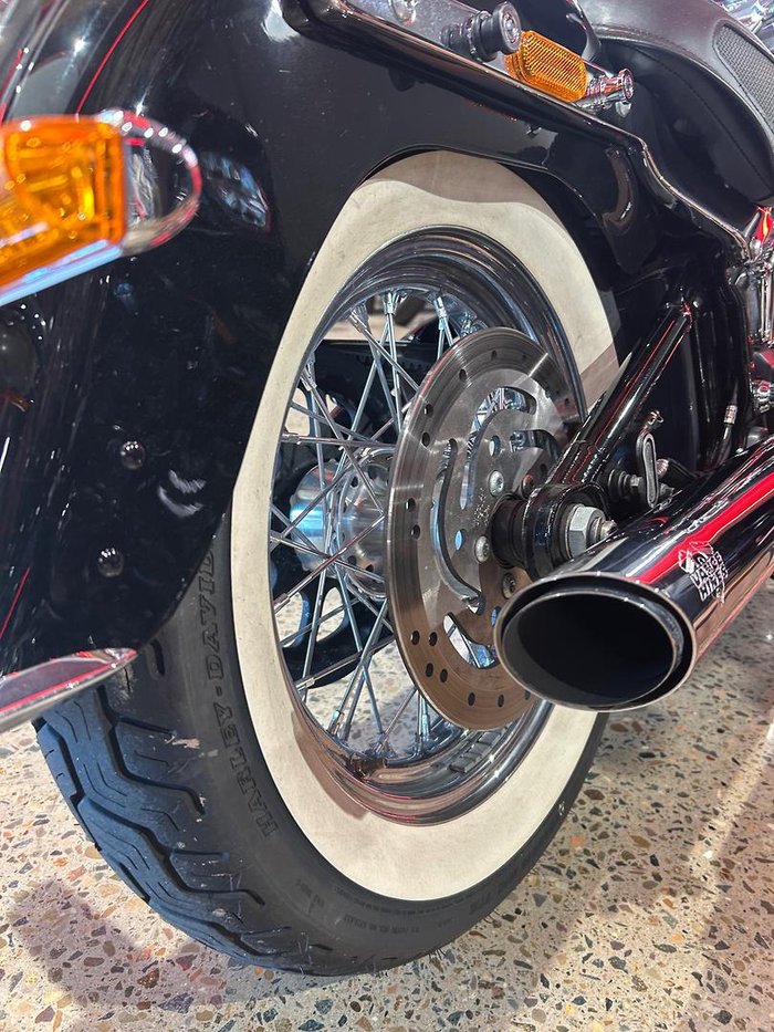 2018 Harley-Davidson Deluxe 107 (FLDE) Softail Black