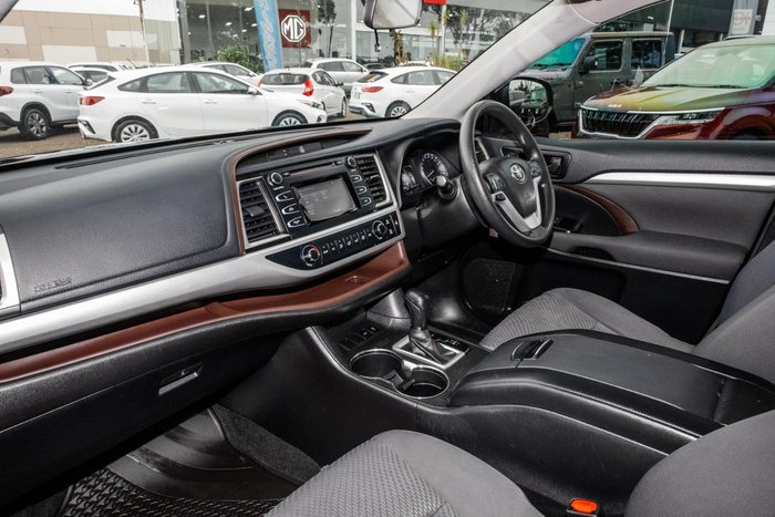 2017 Toyota Kluger GX