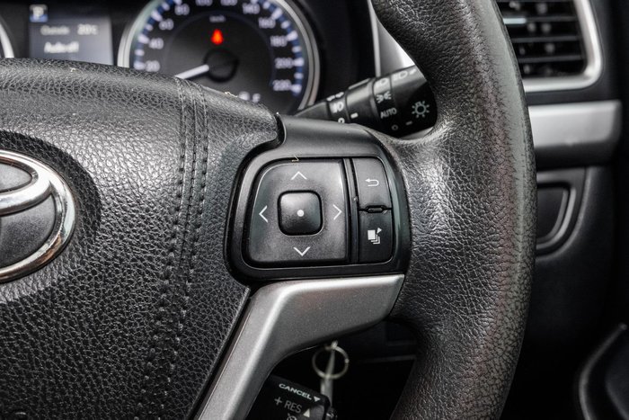 2017 Toyota Kluger GX