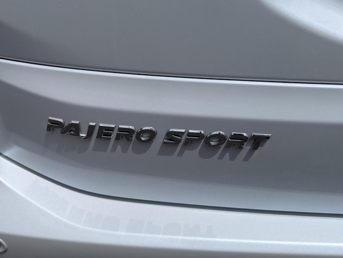 2023 Mitsubishi Pajero Sport GLS