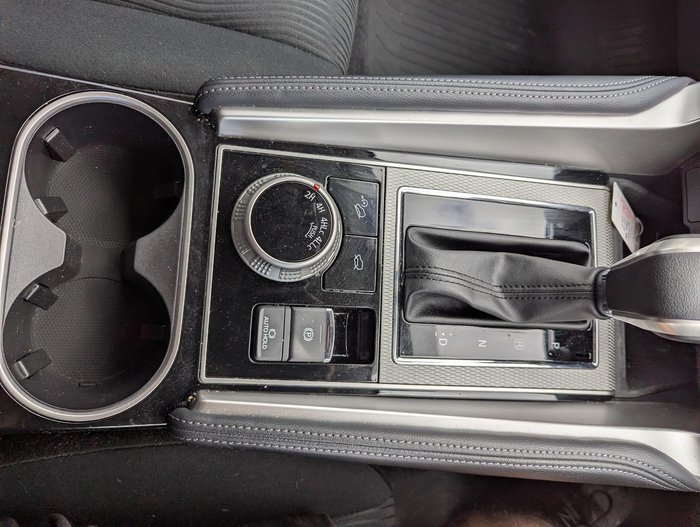 2023 Mitsubishi Pajero Sport GLS