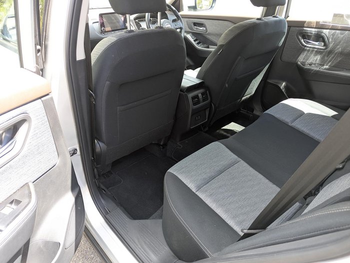 2024 Nissan X-TRAIL ST