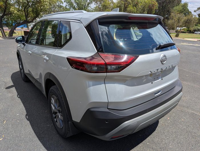 2024 Nissan X-TRAIL ST