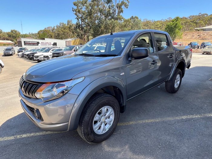 2017 Mitsubishi Triton GLX