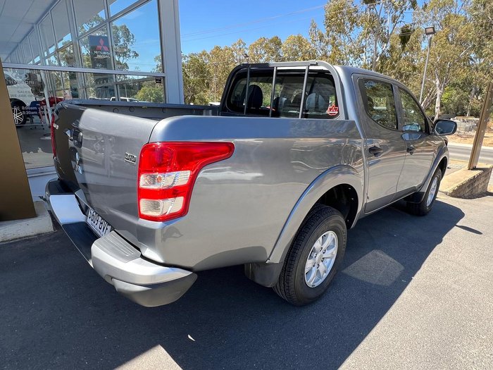 2017 Mitsubishi Triton GLX