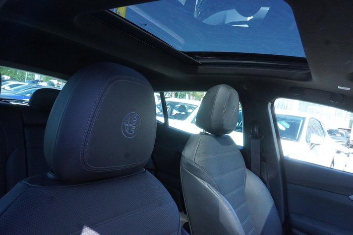 2023 Alfa Romeo Tonale Veloce Plug-In Hybrid