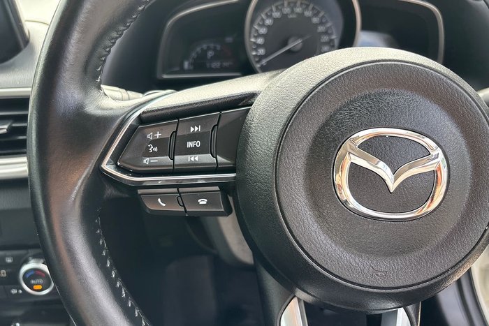 2018 Mazda 3 SP25