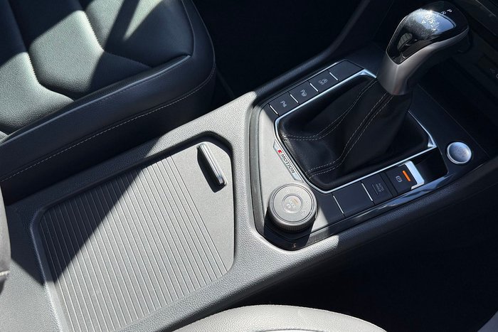 2023 Volkswagen Tiguan 162TSI R-Line