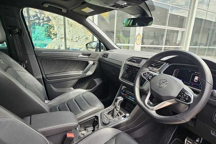 2023 Volkswagen Tiguan 162TSI R-Line