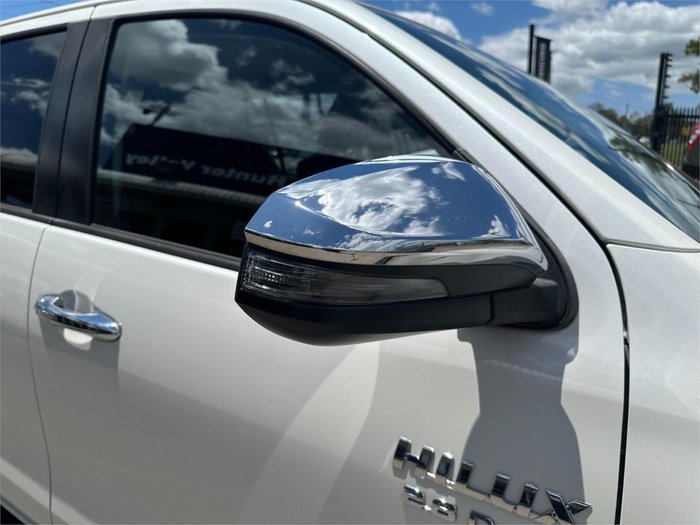 2021 Toyota Hilux SR5 GUN126R 4X4 Dual Range Crystal Pearl