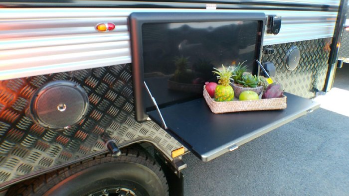 2025 Supreme 1760_C_K2e3_S Classic 17'6