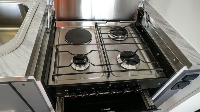 2025 Supreme 1760_C_K2e3_S Classic 17'6