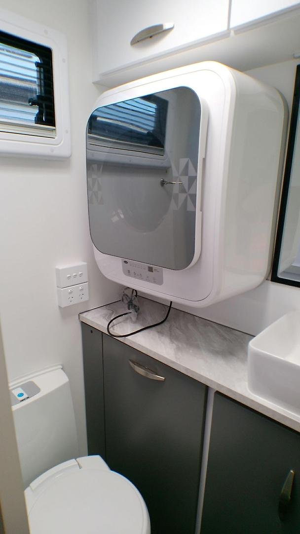 2025 Supreme 1760_C_K2e3_S Classic 17'6