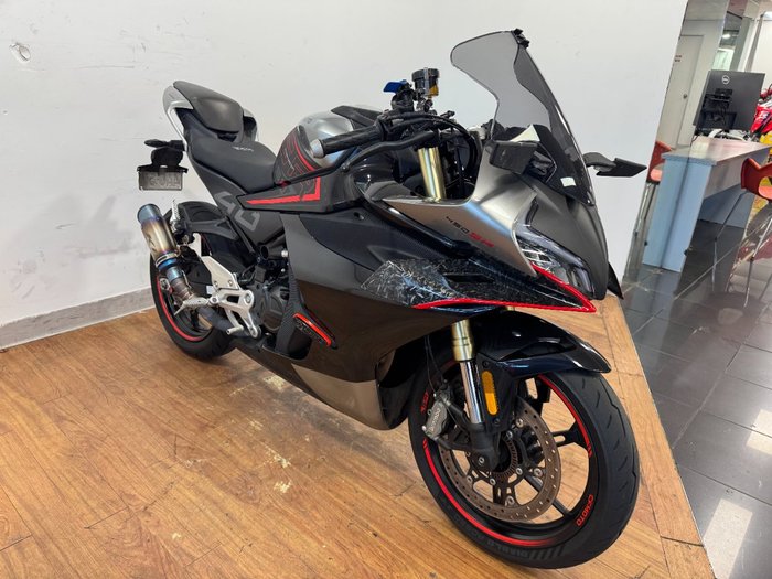 2023 CFMoto 450 SR ABS Black