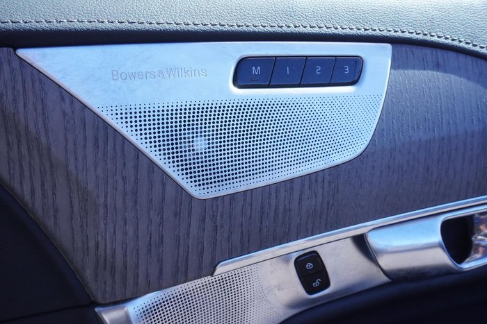 2022 Volvo XC90 B6 Inscription