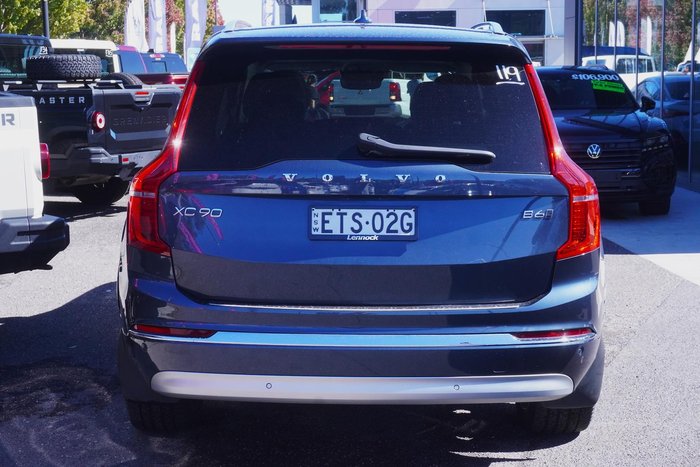 2022 Volvo XC90 B6 Inscription