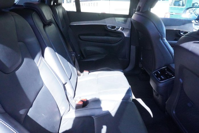 2022 Volvo XC90 B6 Inscription