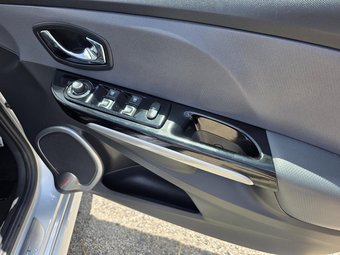 2014 Renault Clio GT Premium IV B98 Silver