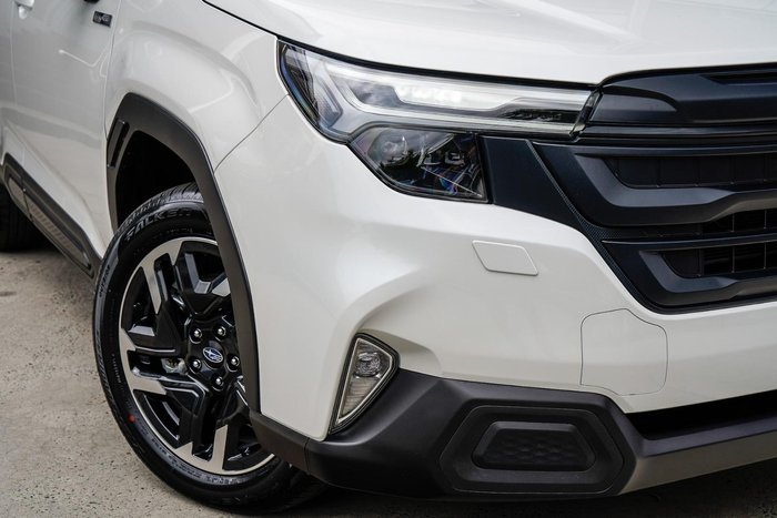 2025 Subaru Forester Hybrid S6 MY26 AWD Crystal White