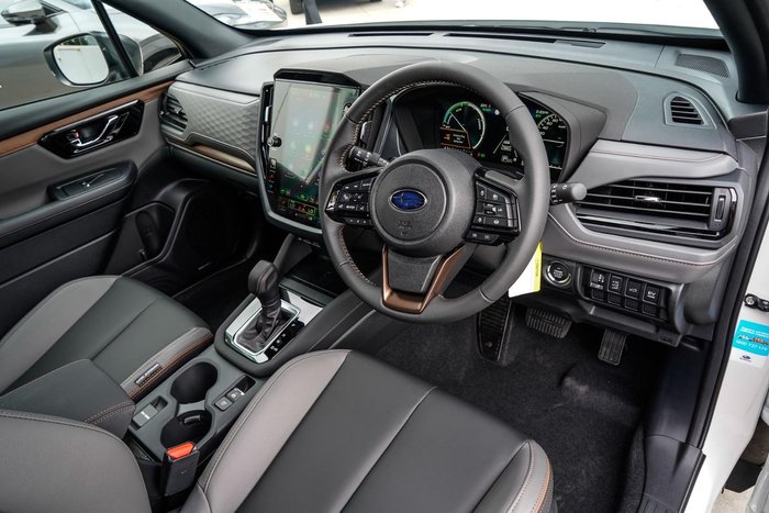 2025 Subaru Forester Hybrid Sport S6 MY26 AWD Crystal White