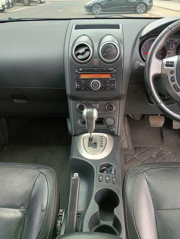 2011 Nissan Dualis +2 Ti J10 Series II MY10 Magnetic Red