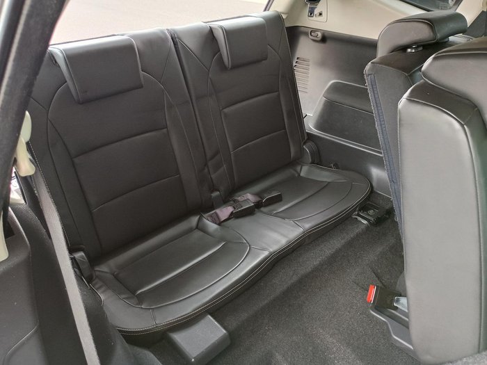 2011 Nissan Dualis +2 Ti J10 Series II MY10 Magnetic Red