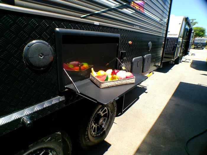 2025 Supreme 2110_C_K1e5b_T Territory 21'10 2 Bunk