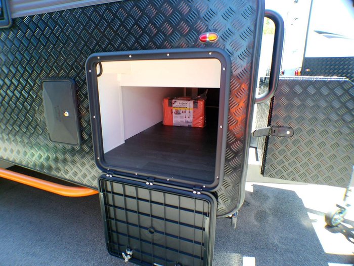 2025 Supreme 2110_C_K1e5b_T Territory 21'10 2 Bunk