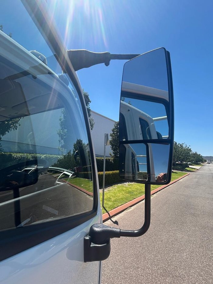 2025 Fuso Fighter 1224 Euro 6 White