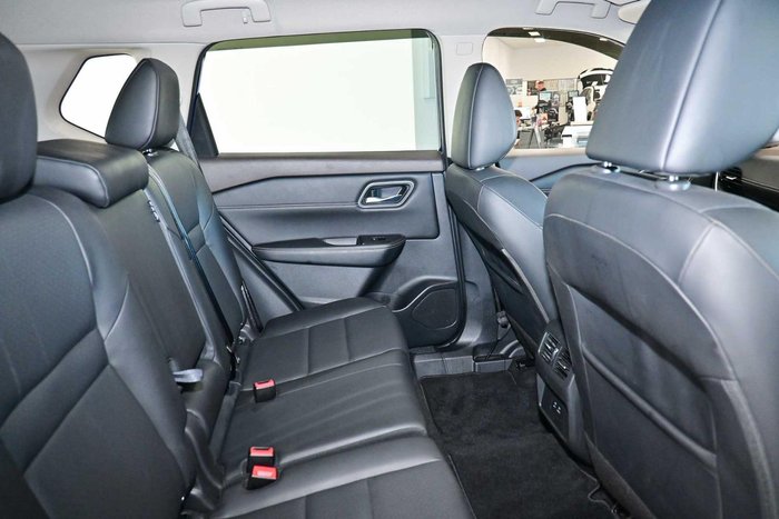 2023 Nissan X-TRAIL ST-L