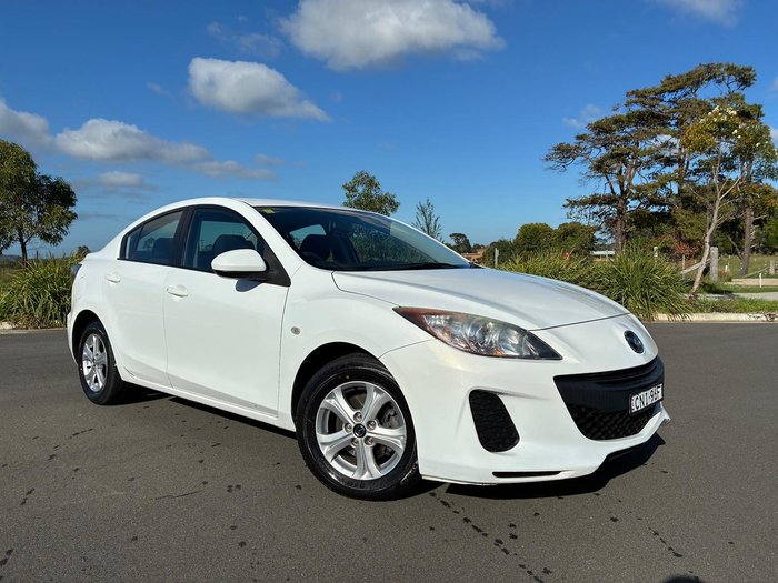 2013 Mazda 3 Neo