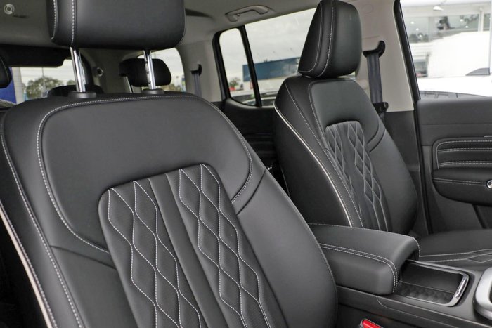 2025 GWM Tank 300 Lux