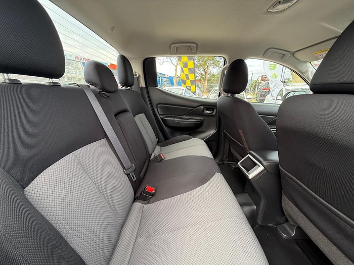 2019 Mitsubishi Triton GLX+ MR MY19 4X4 Dual Range White