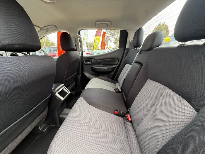 2019 Mitsubishi Triton GLX+ MR MY19 4X4 Dual Range White