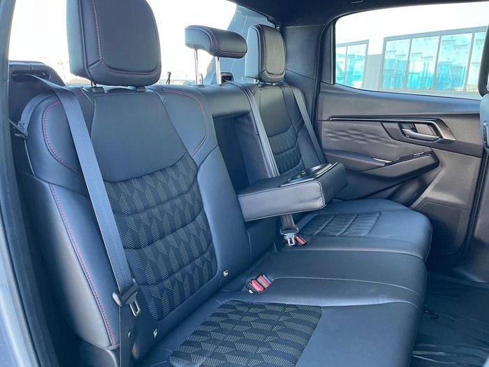 2025 Isuzu D-MAX X-TERRAIN