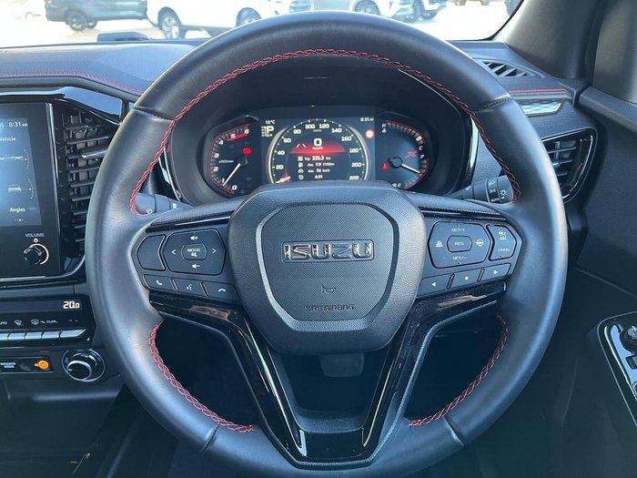 2025 Isuzu D-MAX X-TERRAIN