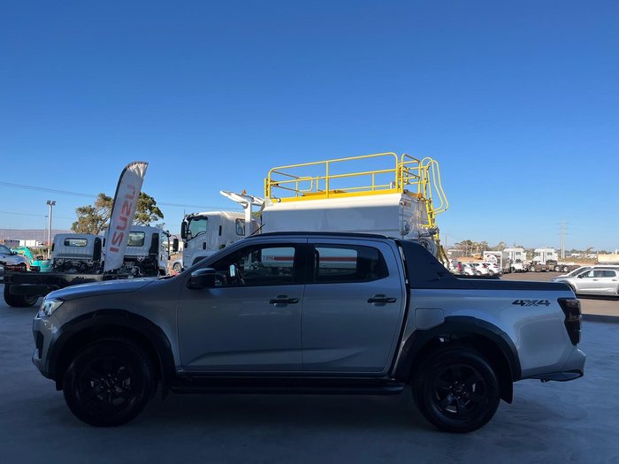 2025 Isuzu D-MAX X-TERRAIN