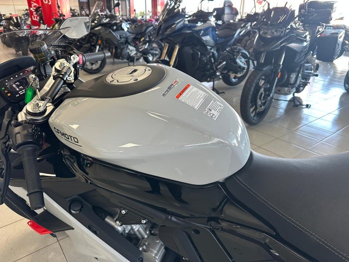 2025 CFMOTO 675SR-R SR Grey