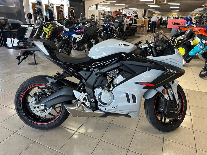 2025 CFMOTO 675SR-R SR Grey