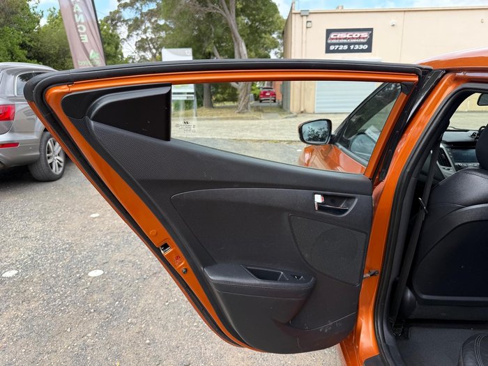 2012 Hyundai Veloster + FS2 Vitamin C