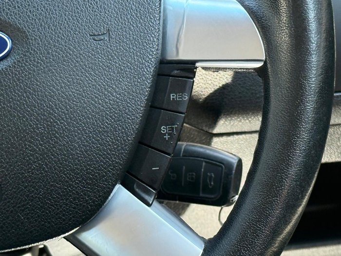 2007 Ford Focus LX LT Pure Silver