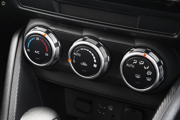 2025 Mazda 2 G15 Evolve