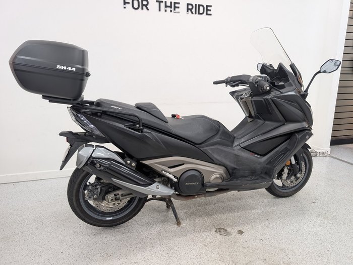2020 Kymco AK 550 MATTE BLACK