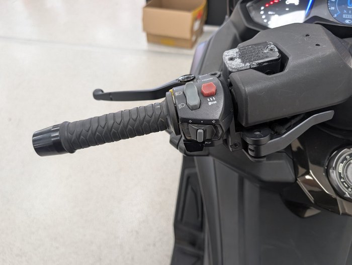 2020 Kymco AK 550 MATTE BLACK