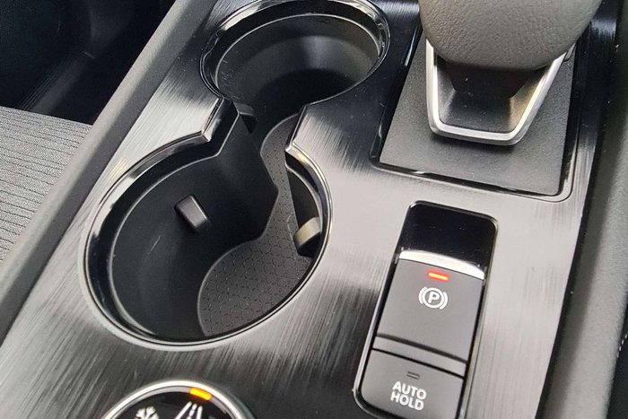 2024 Nissan X-TRAIL ST