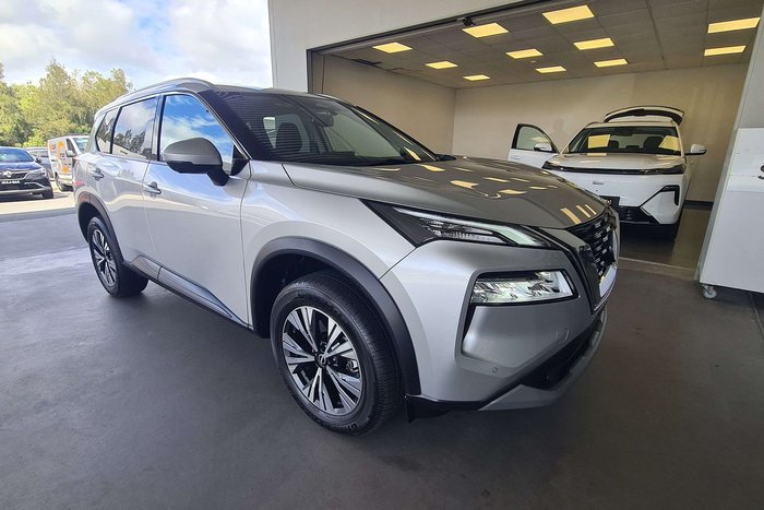 2025 Nissan X-TRAIL ST-L