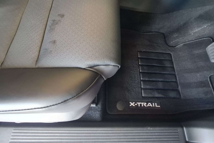 2025 Nissan X-TRAIL ST-L