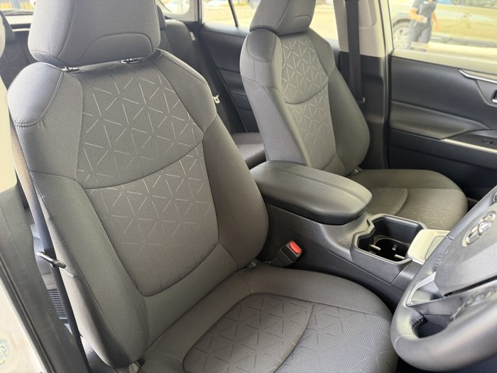 2022 Toyota RAV4 GXL