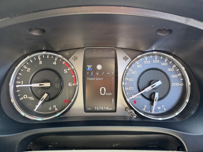 2021 Toyota Hilux SR5