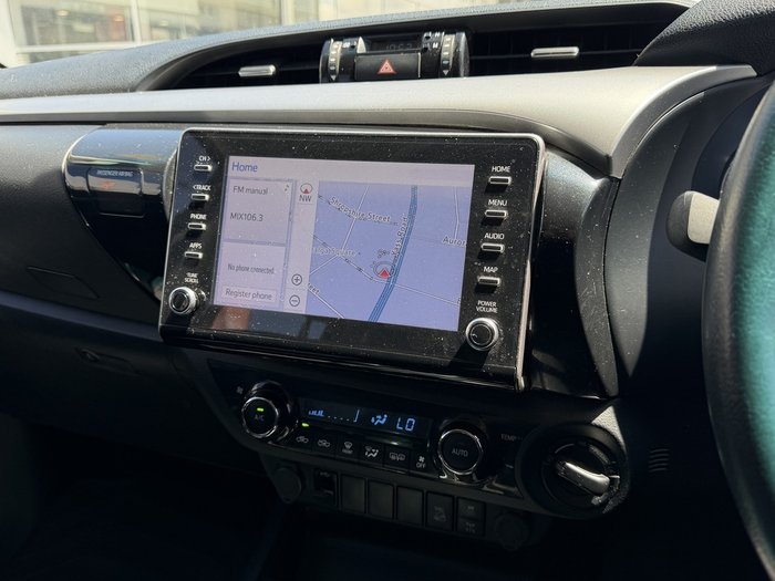 2021 Toyota Hilux SR5